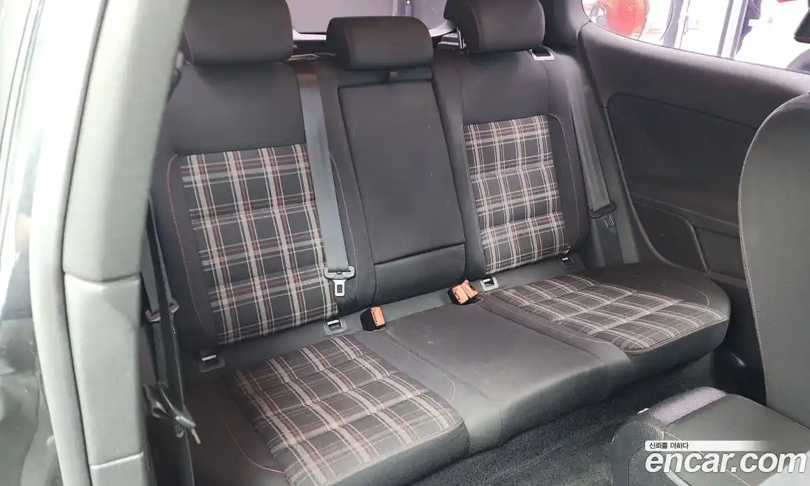 Volkswagen Golf 2010 2.0 автомат (гидро), фото 12