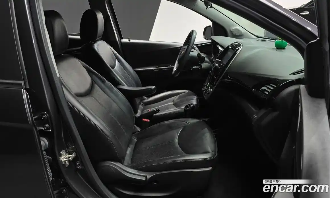Chevrolet Spark 2015 1.0 автомат (гидро), фото 16