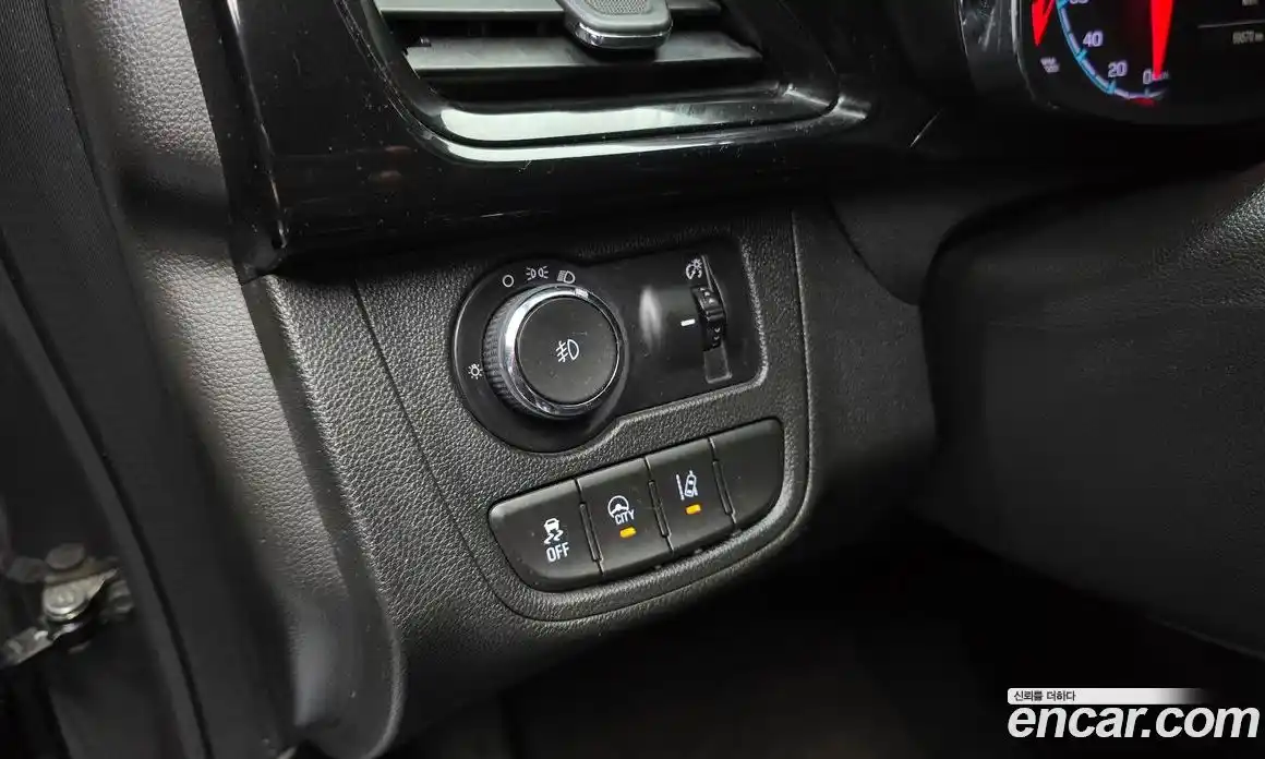 Chevrolet Spark 2015 1.0 автомат (гидро), фото 25