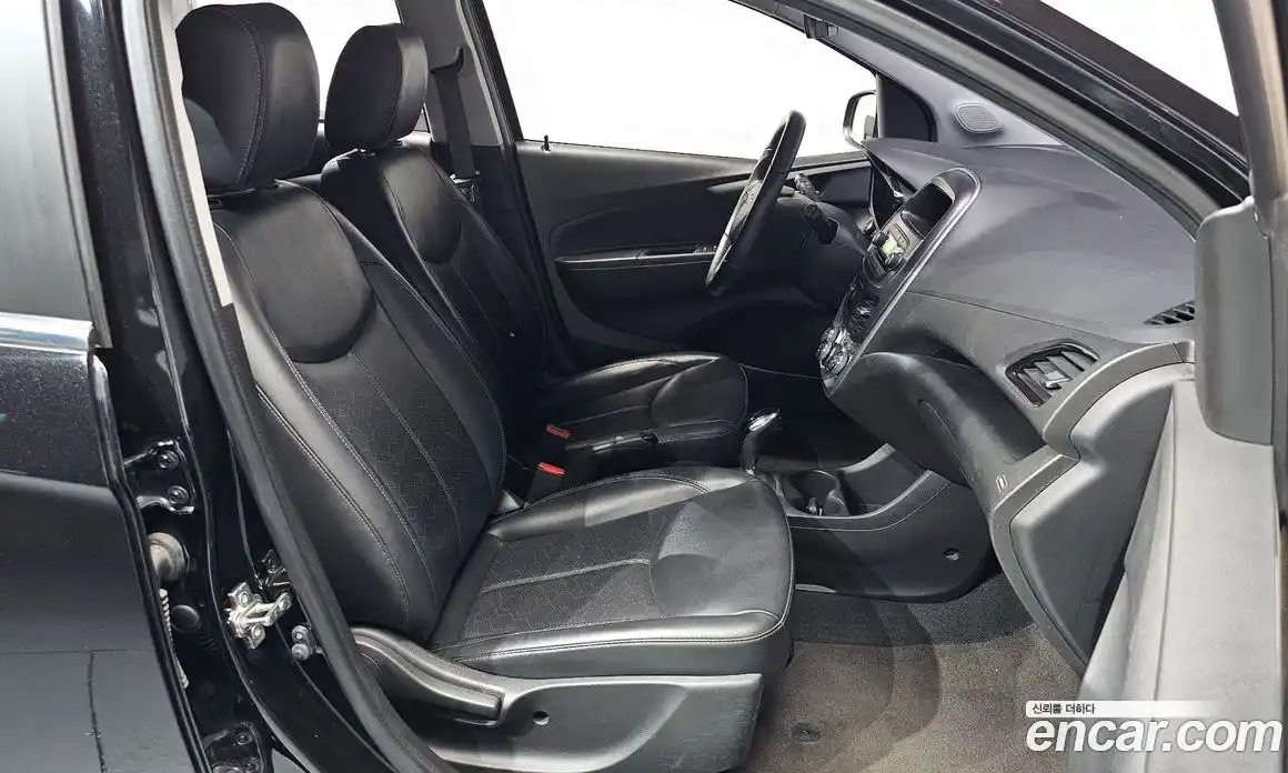 Chevrolet Spark 2016 1.0 автомат (гидро), фото 15