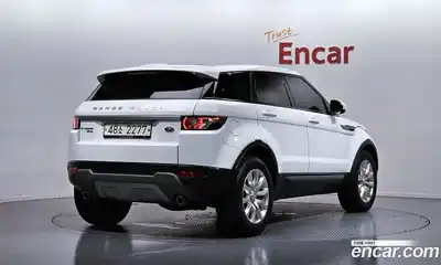 Land Rover Range Rover Evoque 2015 2.2 автомат (гидро), миниатюра 2