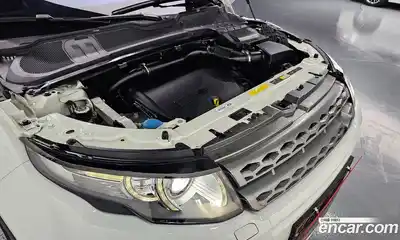 Land Rover Range Rover Evoque 2015 2.2 автомат (гидро), миниатюра 6