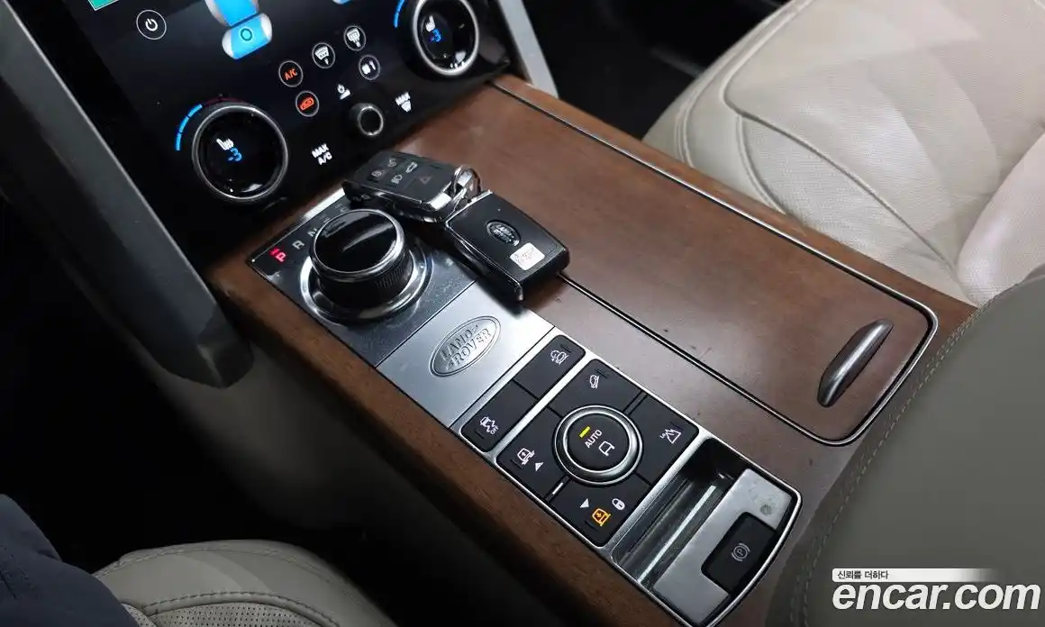 Land Rover Range Rover 2018 5.0 автомат (гидро), фото 9