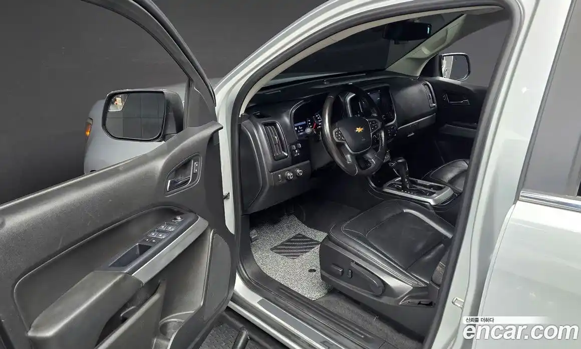 Chevrolet Colorado 2020 3.6 автомат (гидро), фото 10