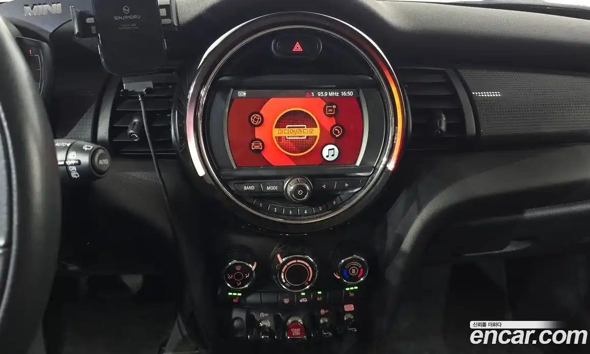 Mini Cooper 2020 1.5 автомат (гидро), фото 17