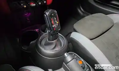 Mini Cooper Convertible 2020 2.0 автомат (гидро), миниатюра 9