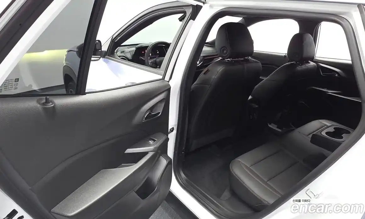 Chevrolet Trax 2023 1.2 автомат (гидро), фото 11