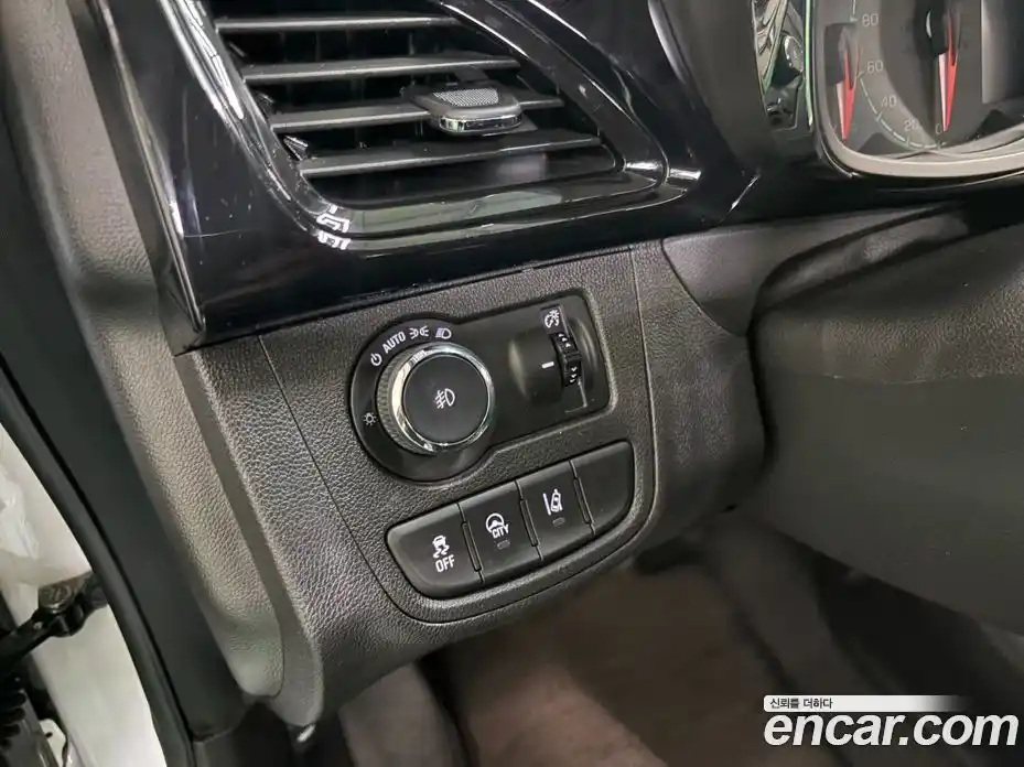 Chevrolet Spark 2015 1.0 автомат (гидро), фото 14