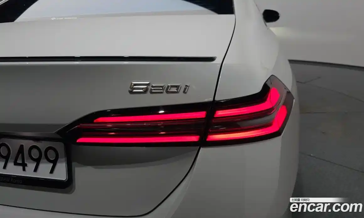 BMW 5 серия 2025 2.0 автомат (гидро), фото 8