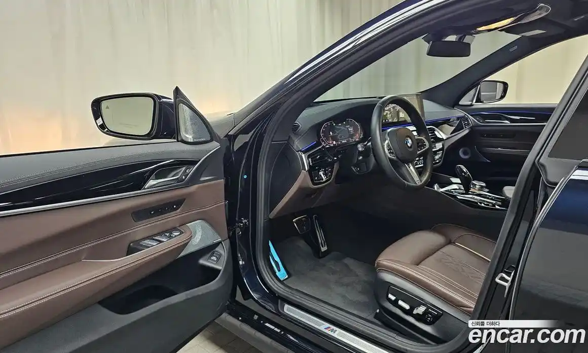 BMW 6 серия 2024 3.0 автомат (гидро), фото 13