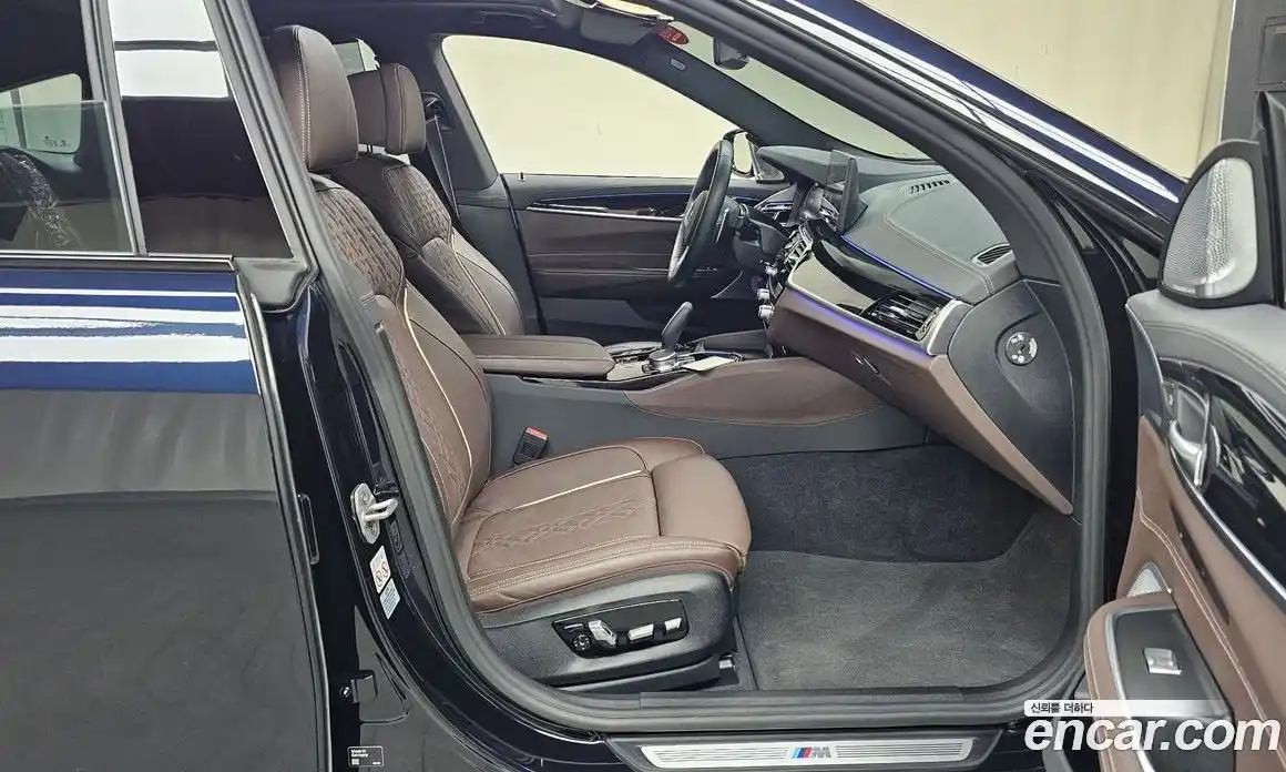 BMW 6 серия 2024 3.0 автомат (гидро), фото 16