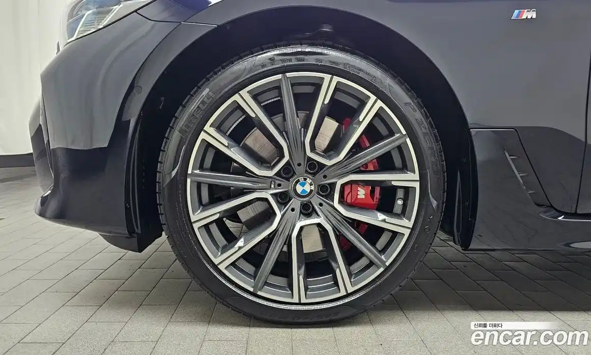 BMW 6 серия 2024 3.0 автомат (гидро), фото 5