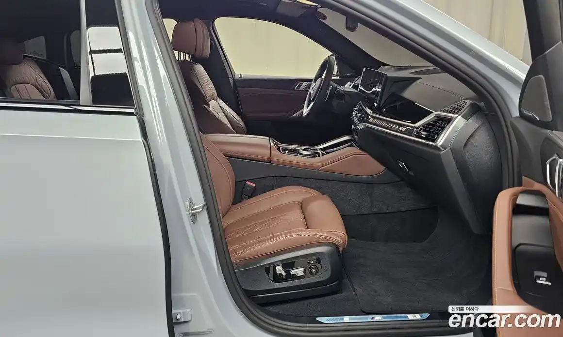 BMW X6 2025 3.0 автомат (гидро), фото 16
