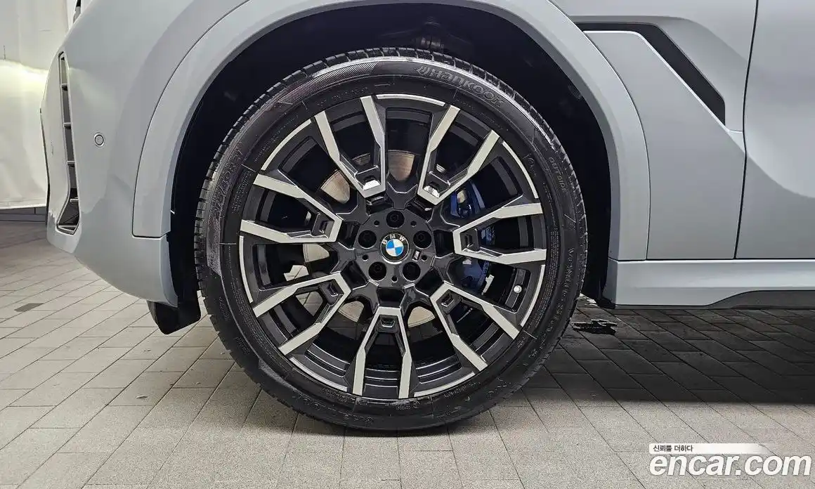 BMW X6 2025 3.0 автомат (гидро), фото 5