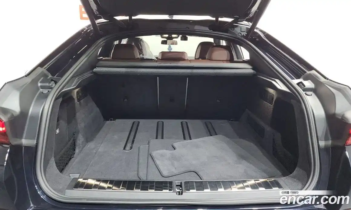 BMW X6 2025 3.0 автомат (гидро), фото 18