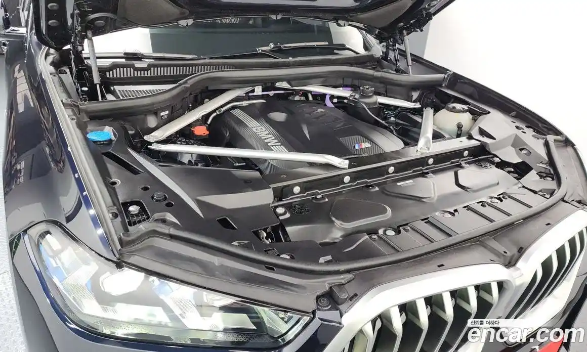 BMW X6 2025 3.0 автомат (гидро), фото 6