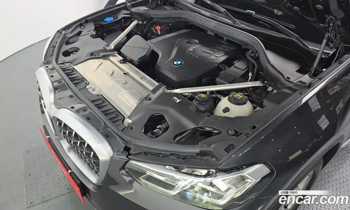 BMW X4 2023 2.0 автомат (гидро), фото 6