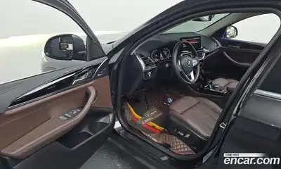 BMW X4 2023 2.0 автомат (гидро), миниатюра 10