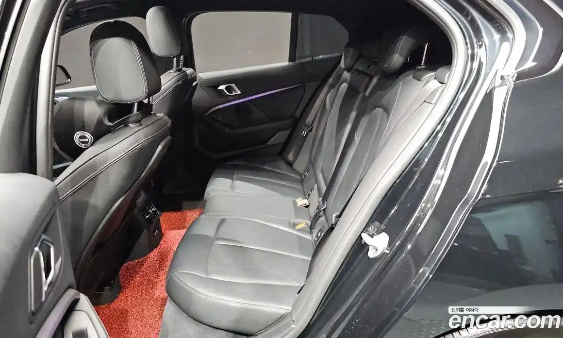 BMW 1 серия 2022 2.0 автомат (гидро), фото 16