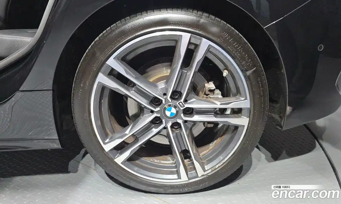 BMW 1 серия 2022 2.0 автомат (гидро), фото 7