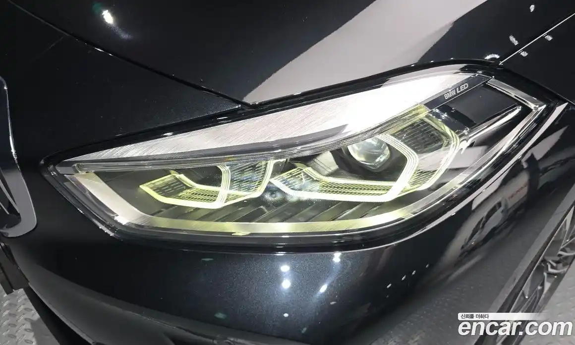 BMW 1 серия 2022 2.0 автомат (гидро), фото 8