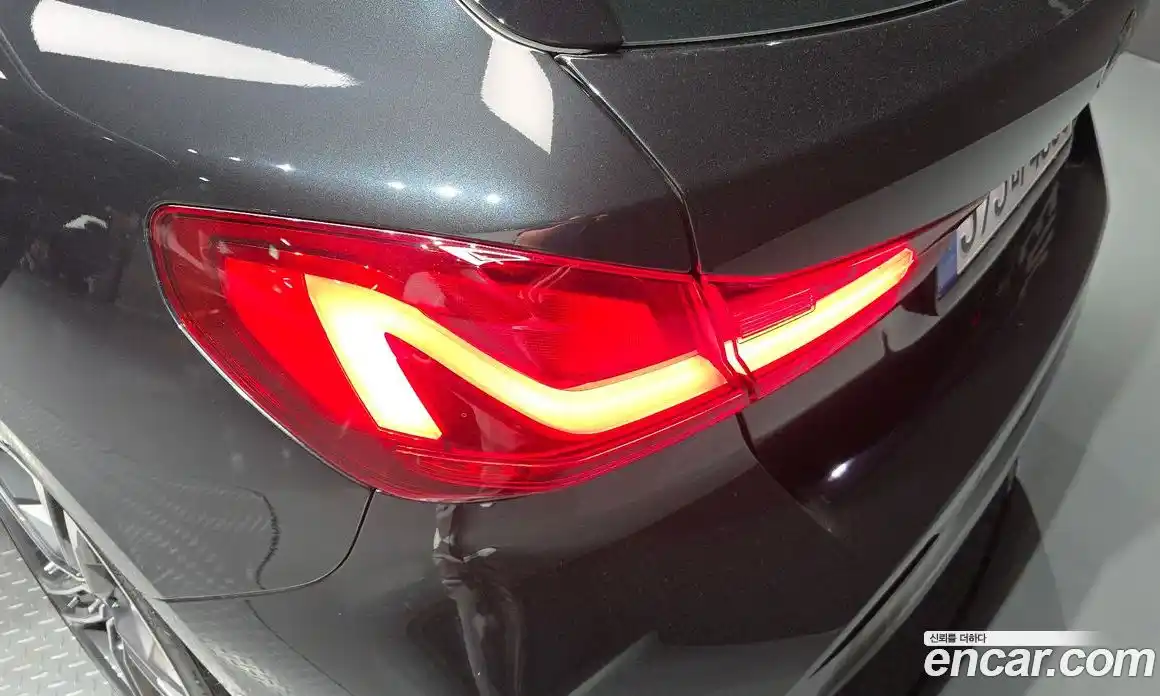 BMW 1 серия 2022 2.0 автомат (гидро), фото 9