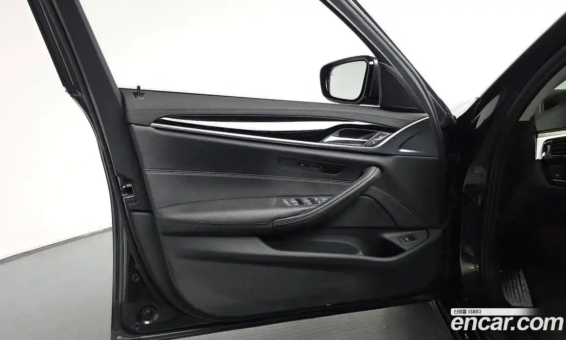 BMW 5 серия 2022 2.0 автомат (гидро), фото 13