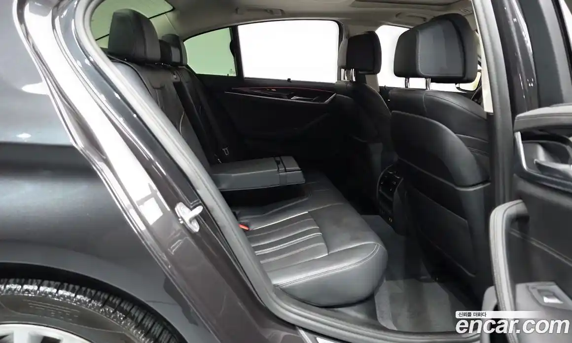 BMW 5 серия 2022 2.0 автомат (гидро), фото 16