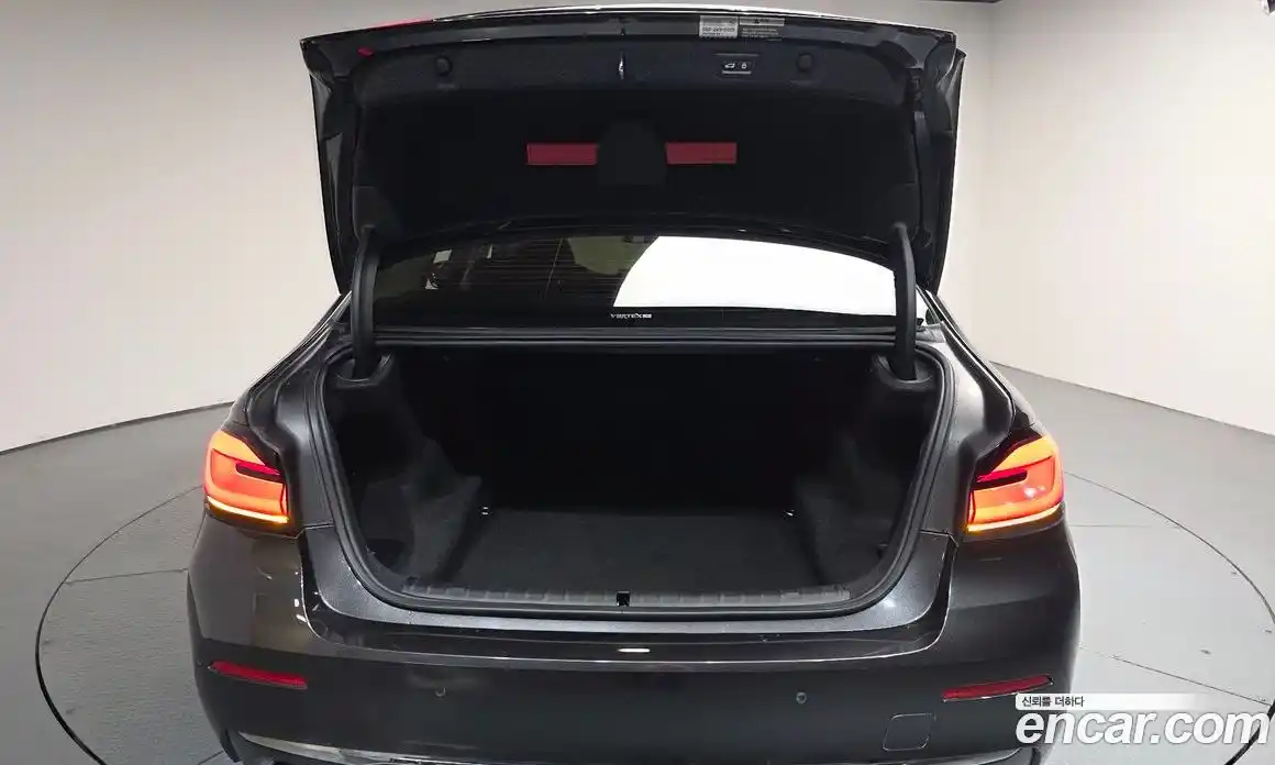 BMW 5 серия 2022 2.0 автомат (гидро), фото 22