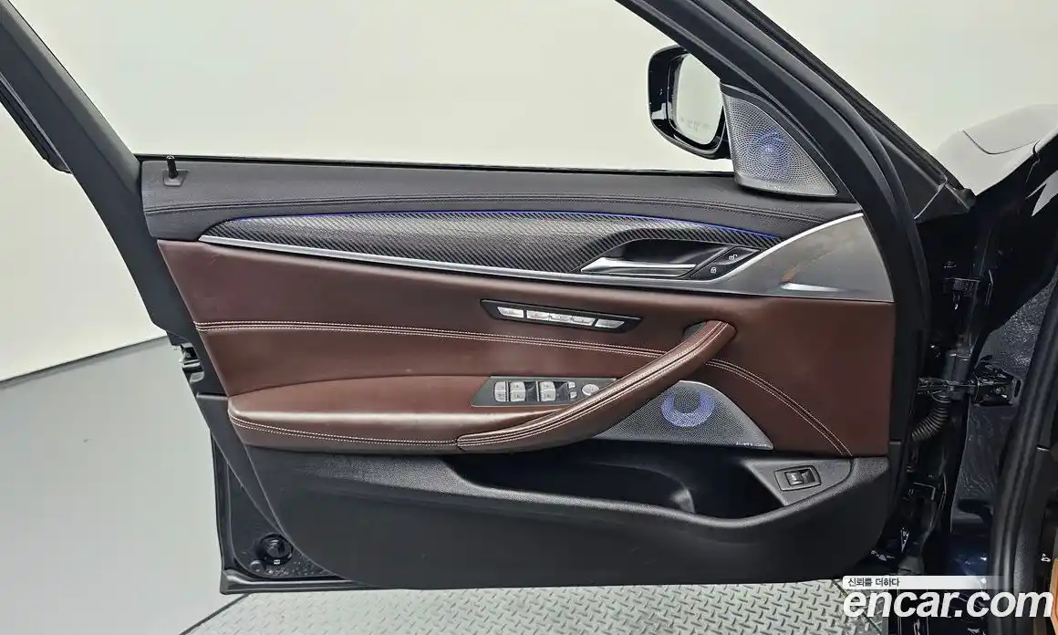 BMW 5 серия 2019 2.0 автомат (гидро), фото 14