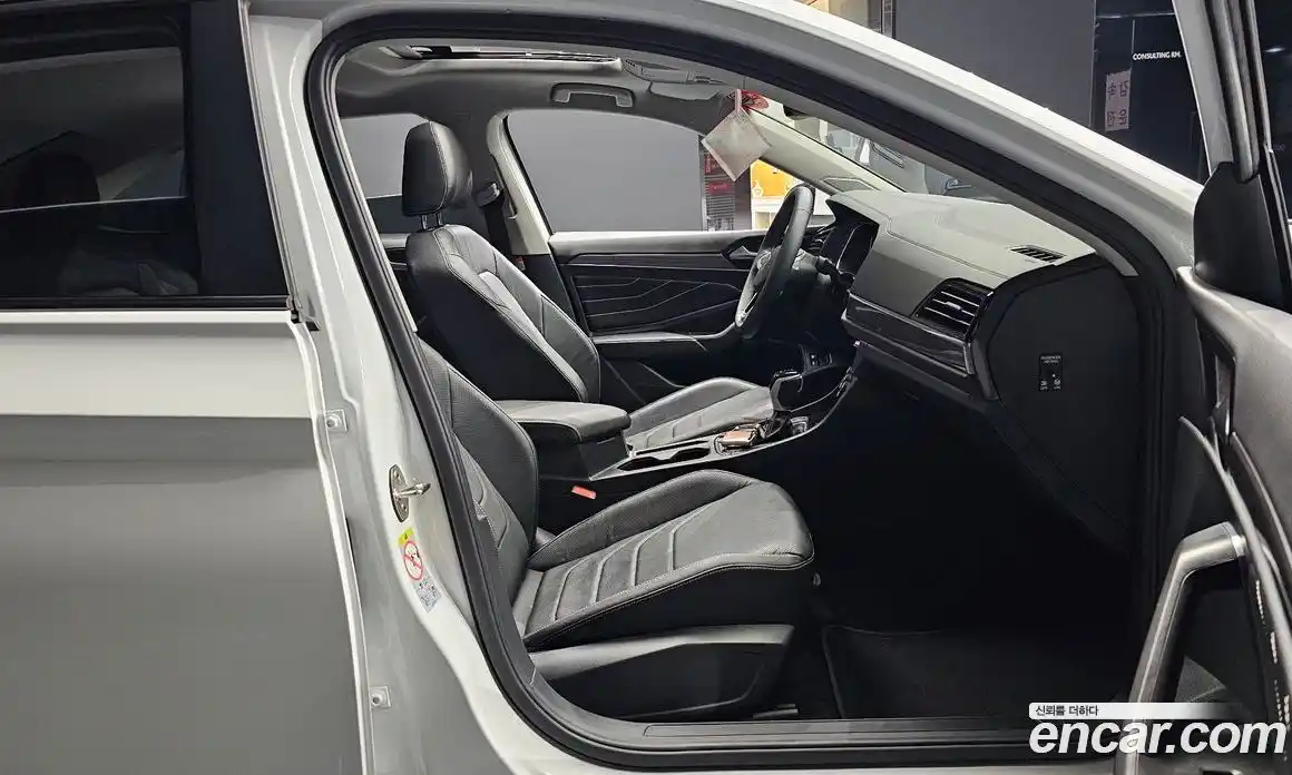 Volkswagen Jetta 2023 1.5 автомат (гидро), фото 11