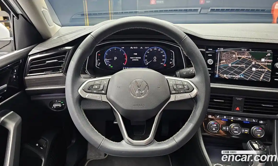 Volkswagen Jetta 2023 1.5 автомат (гидро), фото 13