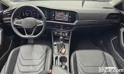 Volkswagen Jetta 2023 1.5 автомат (гидро), миниатюра 7