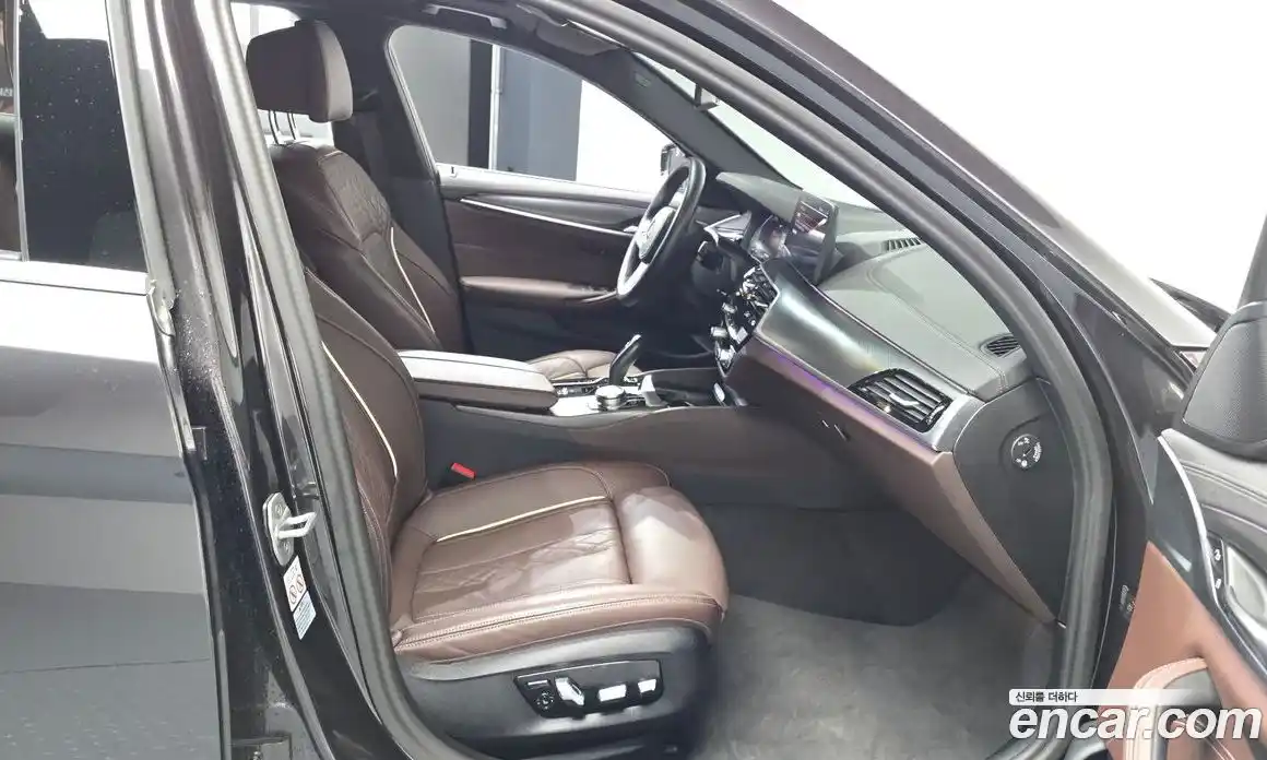 BMW 5 серия 2023 2.0 автомат (гидро), фото 16