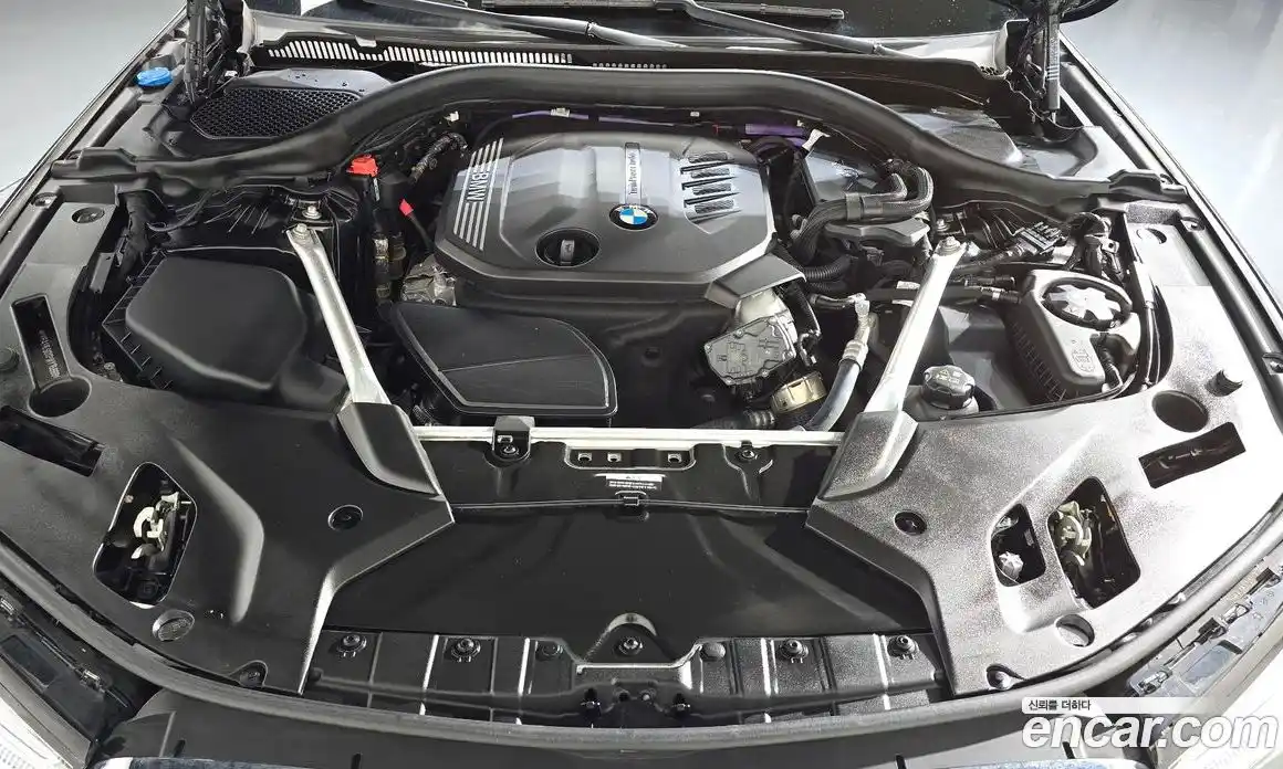 BMW 5 серия 2023 2.0 автомат (гидро), фото 6