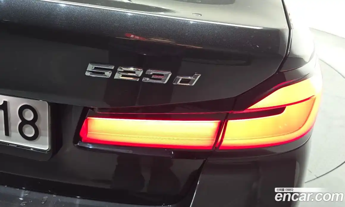 BMW 5 серия 2023 2.0 автомат (гидро), фото 9