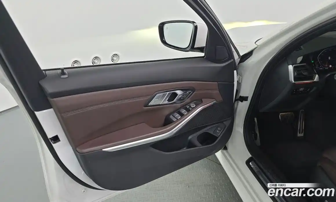 BMW 3 серия 2022 2.0 автомат (гидро), фото 14