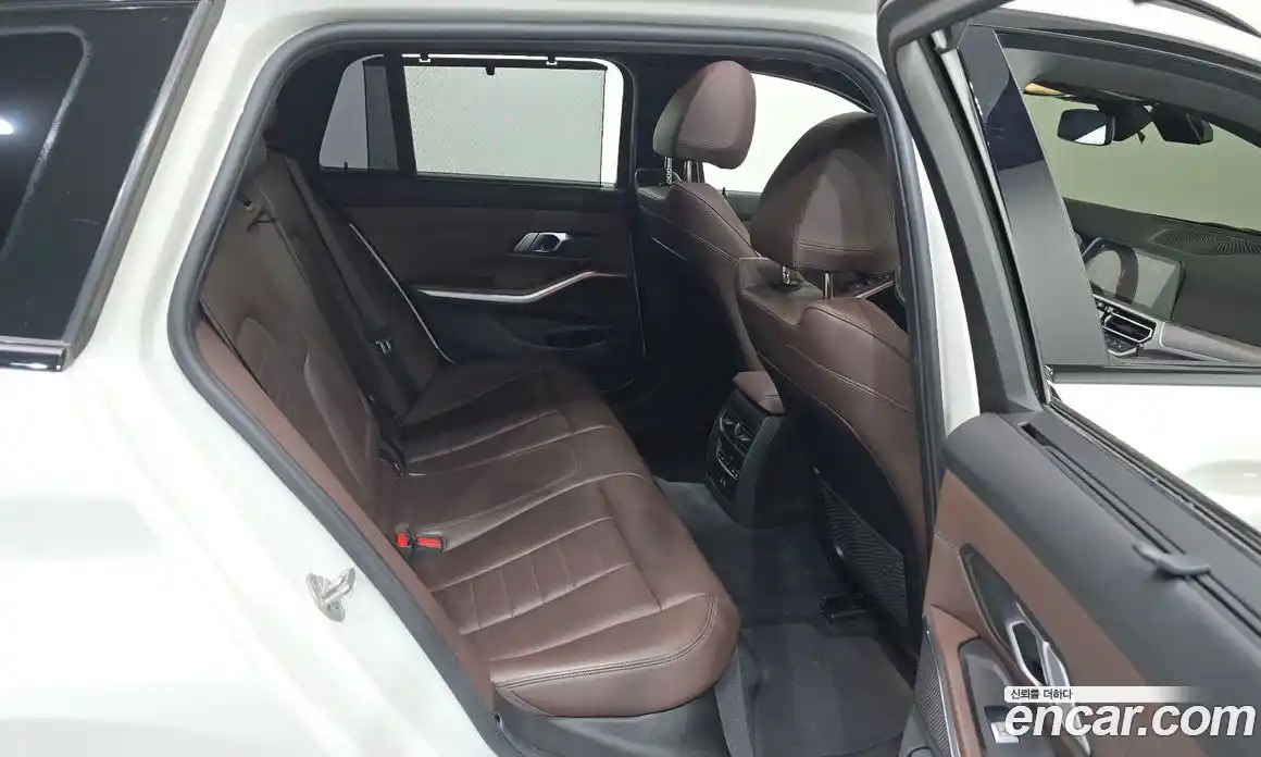 BMW 3 серия 2022 2.0 автомат (гидро), фото 17