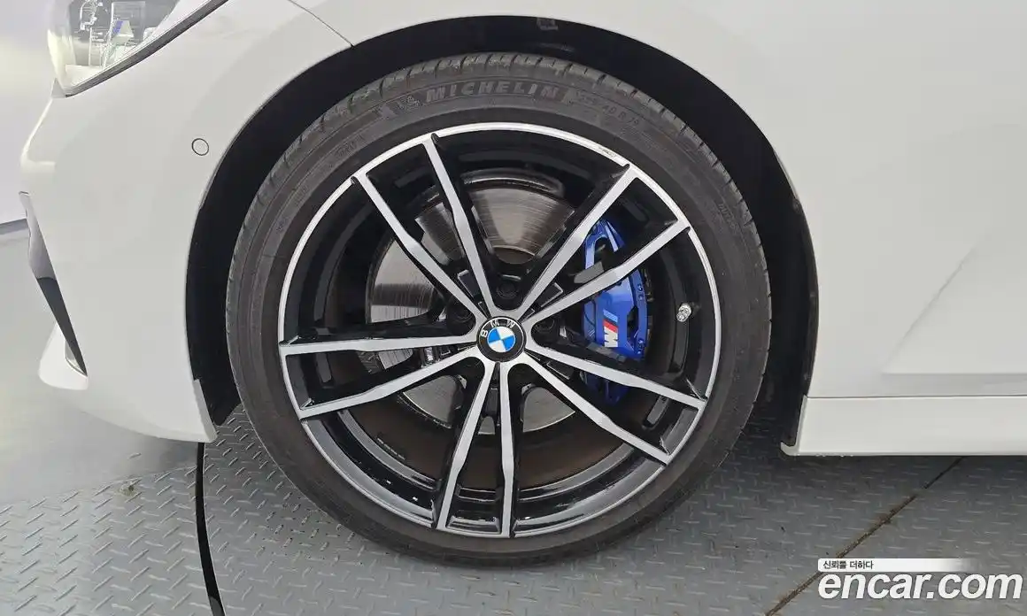 BMW 3 серия 2022 2.0 автомат (гидро), фото 5