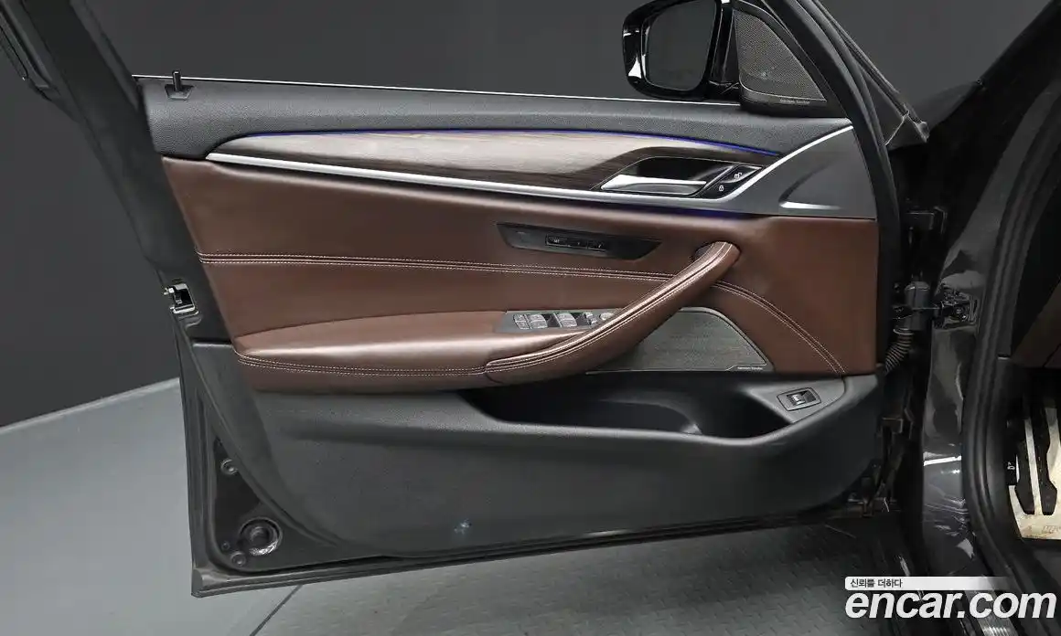 BMW 5 серия 2020 2.0 автомат (гидро), фото 13
