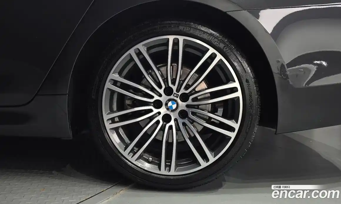BMW 5 серия 2020 2.0 автомат (гидро), фото 6