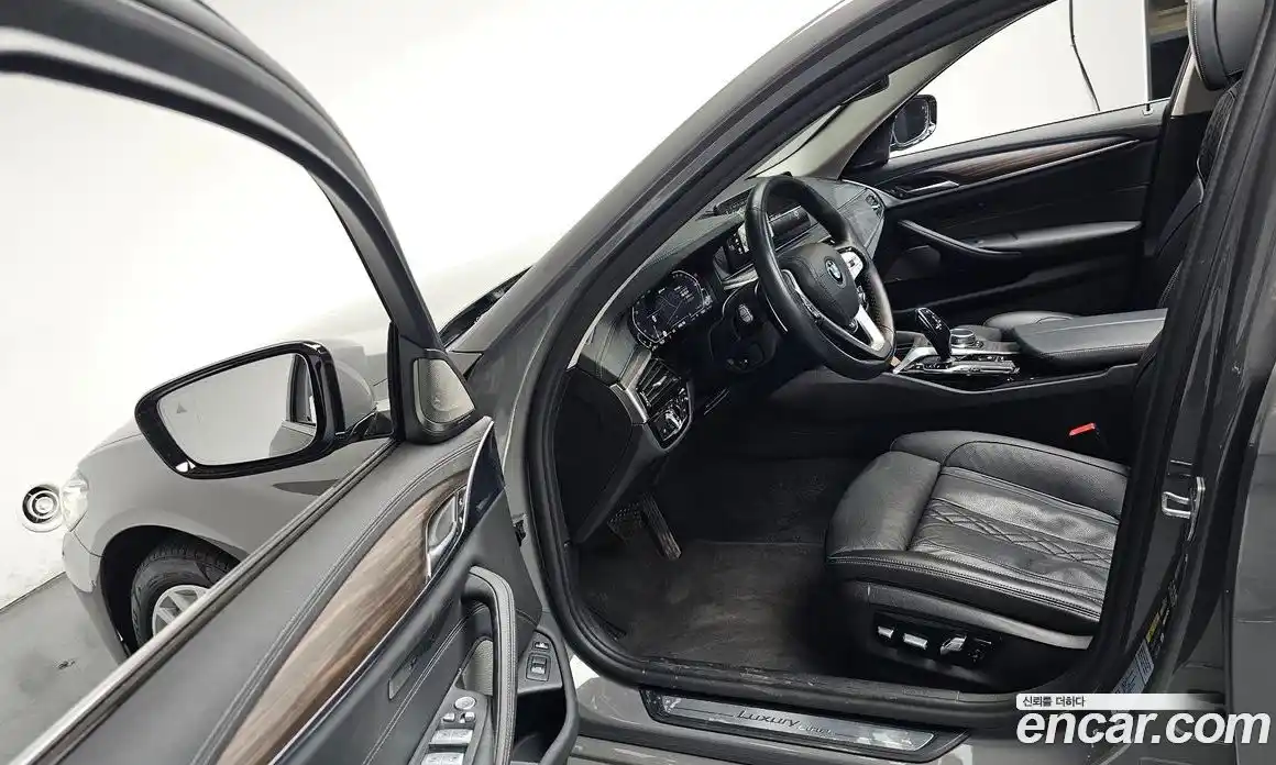 BMW 5 серия 2022 2.0 автомат (гидро), фото 12