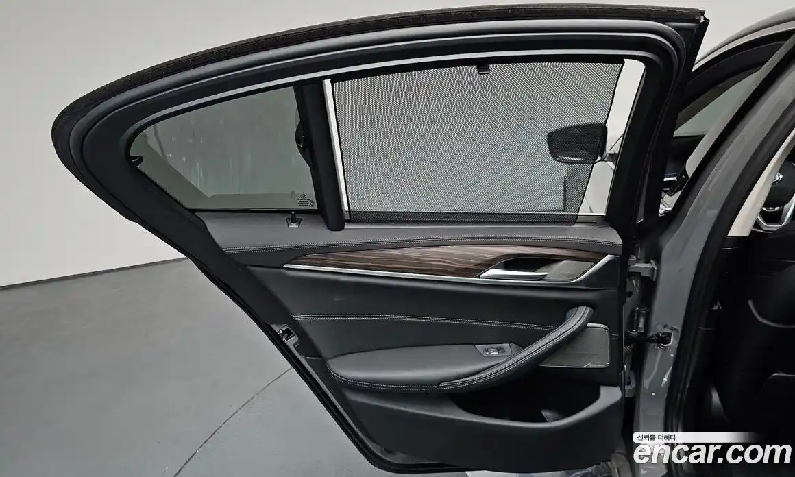 BMW 5 серия 2022 2.0 автомат (гидро), фото 14