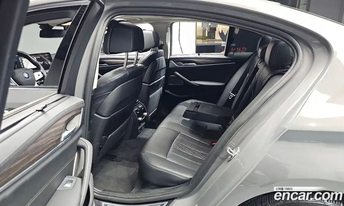 BMW 5 серия 2022 2.0 автомат (гидро), фото 16