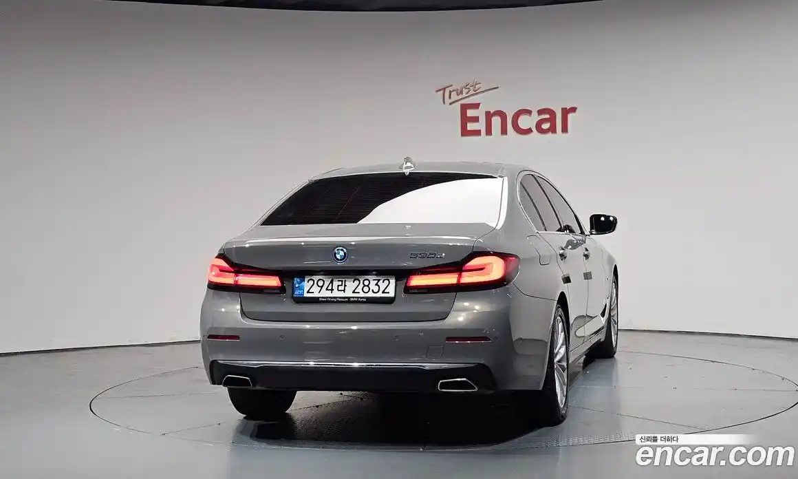 BMW 5 серия 2022 2.0 автомат (гидро), фото 3
