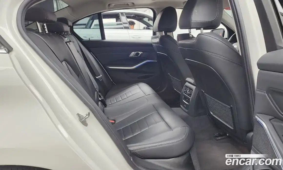 BMW 3 серия 2022 2.0 автомат (гидро), фото 17