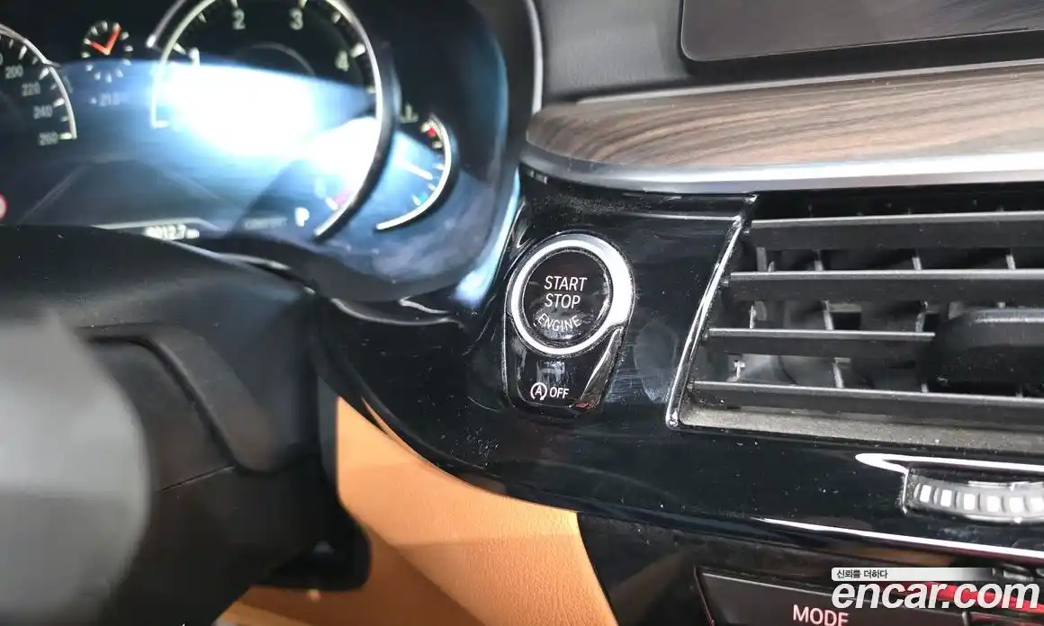 BMW 5 серия 2017 2.0 автомат (гидро), фото 39