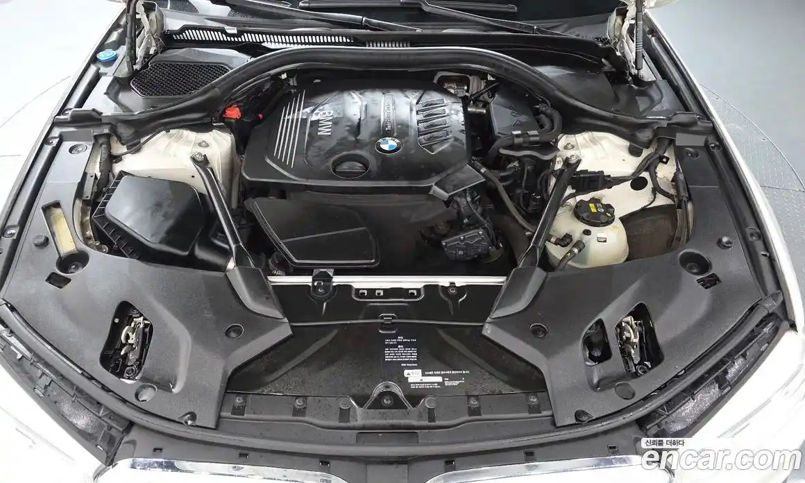 BMW 5 серия 2017 2.0 автомат (гидро), фото 6