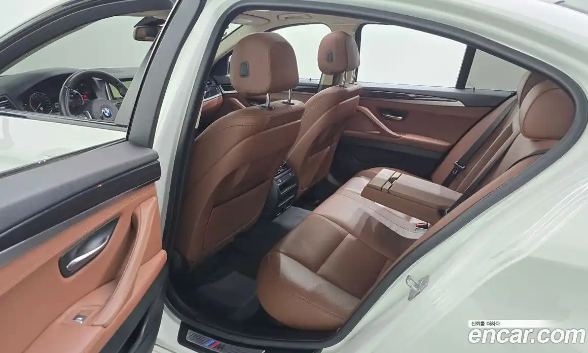 BMW 5 серия 2016 2.0 автомат (гидро), фото 12