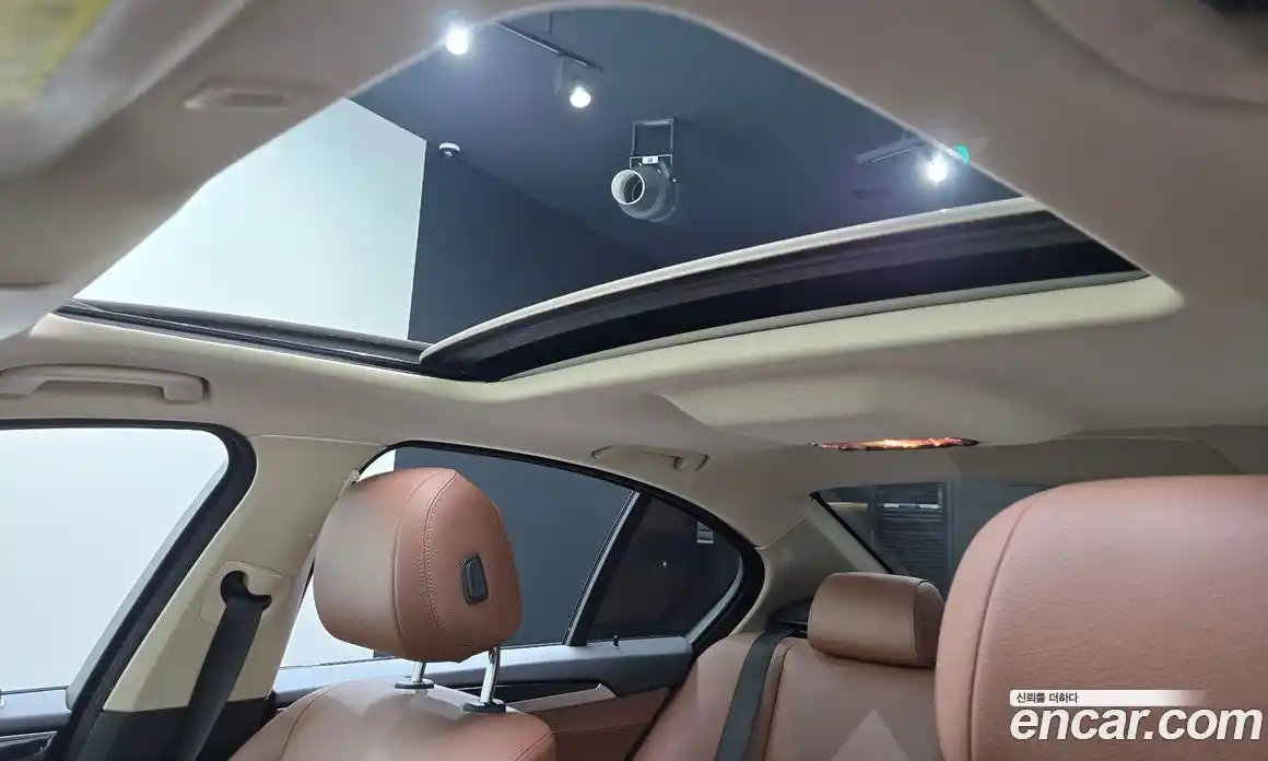 BMW 5 серия 2016 2.0 автомат (гидро), фото 16